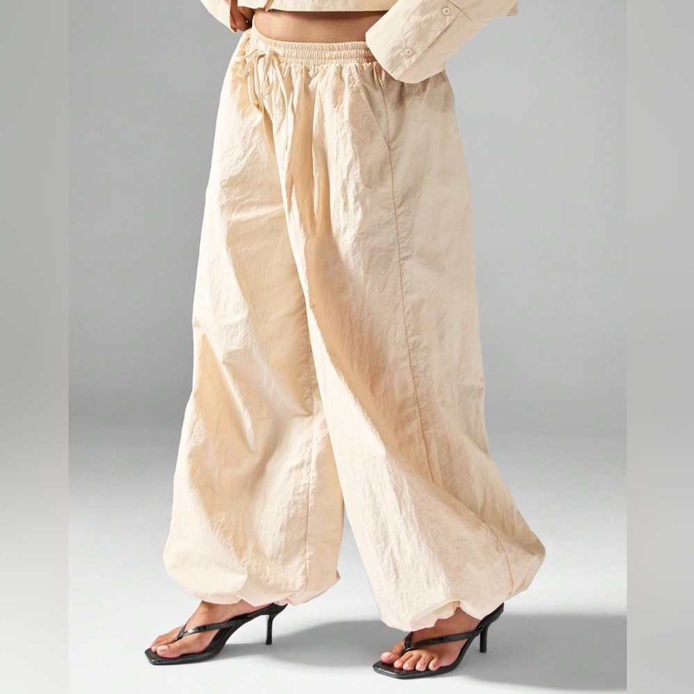 Women's Cream Nylon Wide-Leg Pants